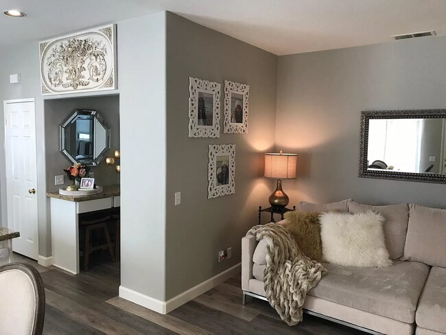 Building Photo - 1 Seven Kings Pl