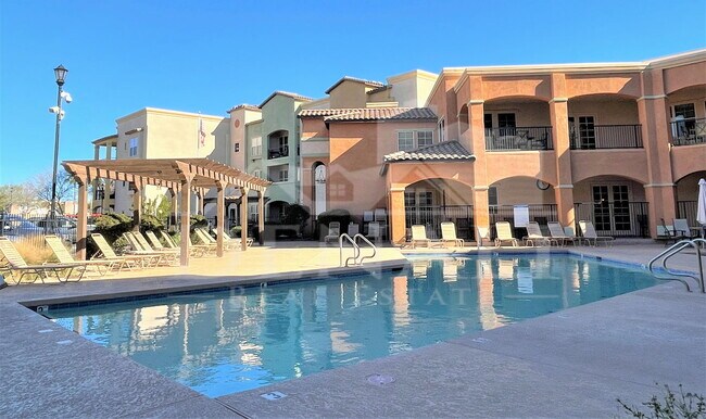 Building Photo - 14575 W Mountain View Blvd