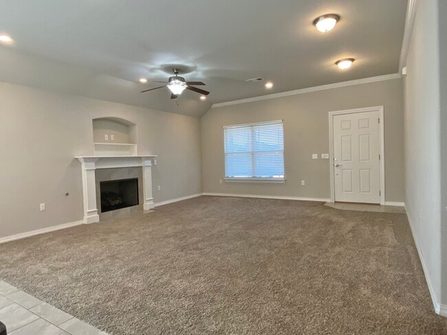 Building Photo - 4526 W Croft Dr