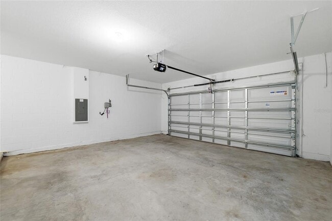 Building Photo - 17786 Acorn Drop Rd