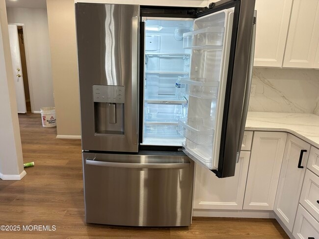 Building Photo - 4B Winthrop Pl