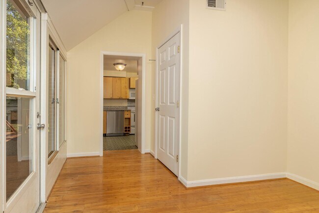 Building Photo - 6221 Walhonding Rd