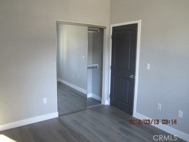 Building Photo - 6220 Tyrone Ave