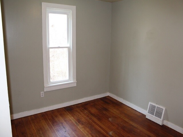 Building Photo - 951 Wauceda Ave