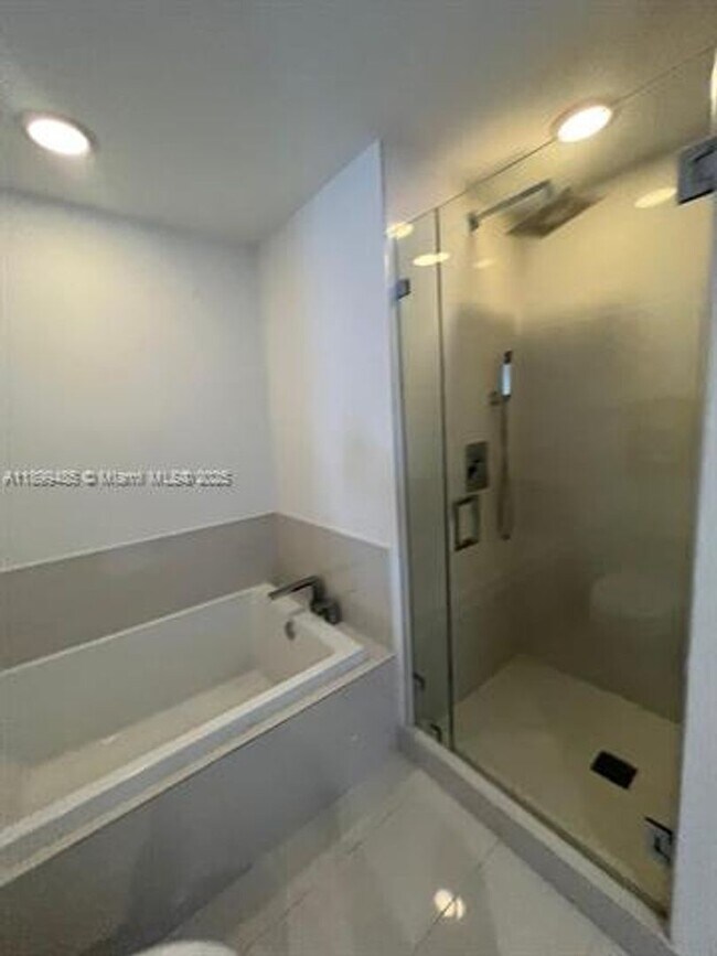 Building Photo - 55 SW 9th St