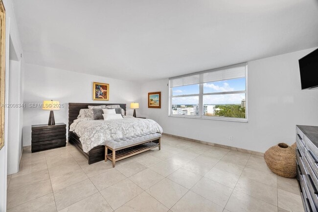 Building Photo - 607 Ocean Dr