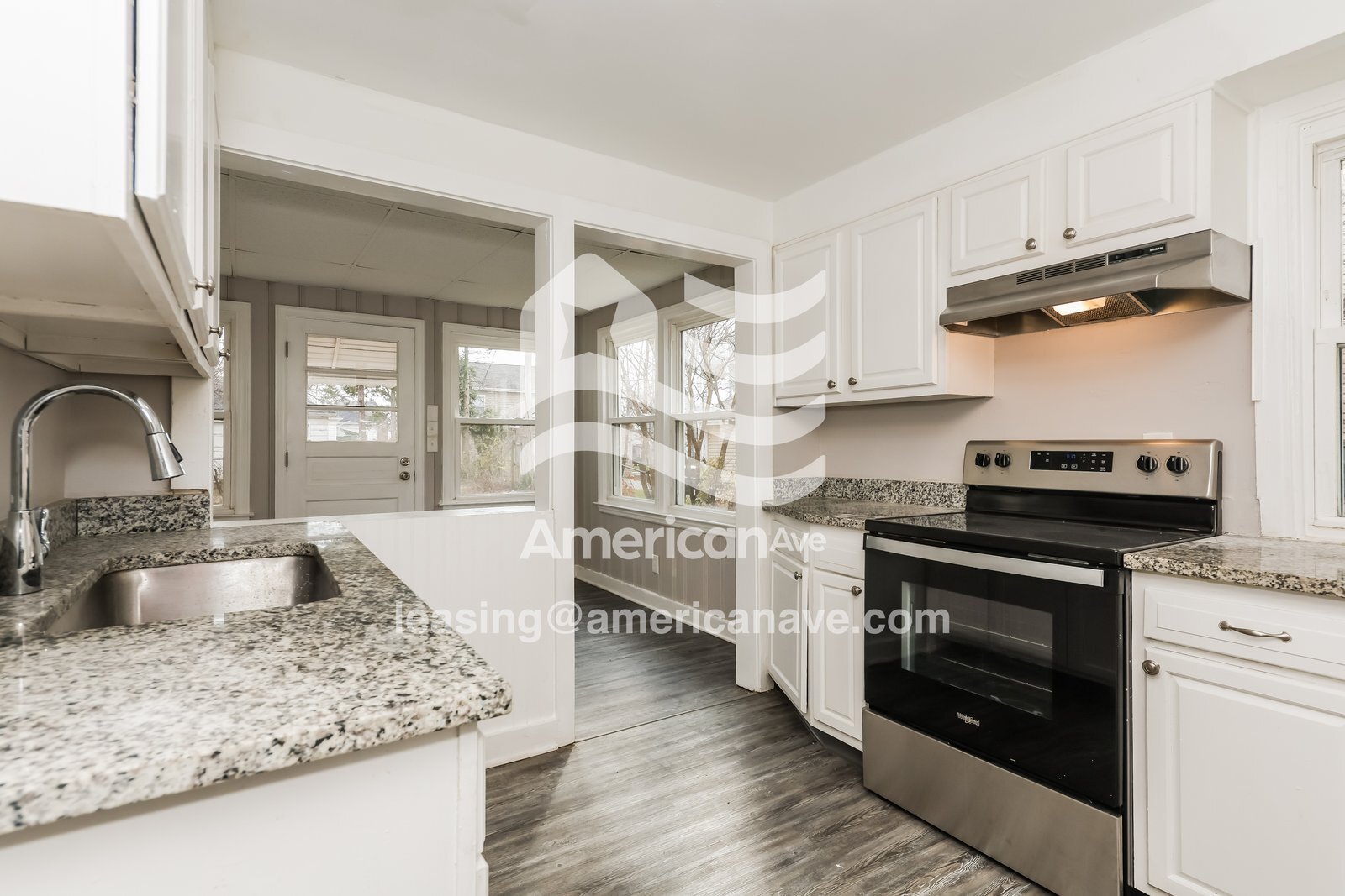 Building Photo - 736 McCleary Ave