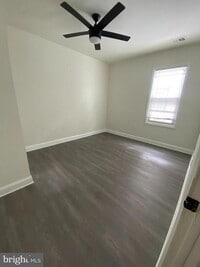Building Photo - 5207 38th Ave