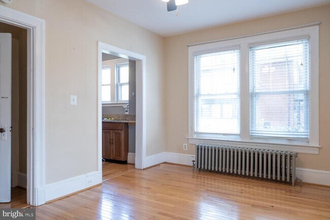 Building Photo - 804 20th St S