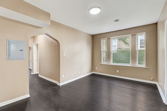 Building Photo - 6723 S Chappel Ave