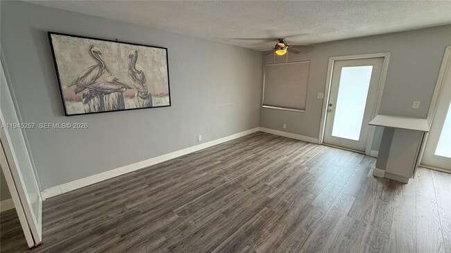 Building Photo - 2115 NE 42nd Ct