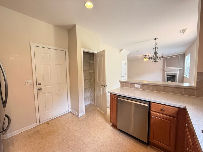 Building Photo - 17418 Westmill Ln