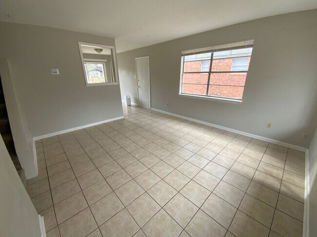 Building Photo - 1311 Madden Rd