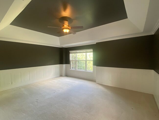Building Photo - 15 Oak Creek Ct