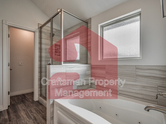 Building Photo - 3413 Huron Cir