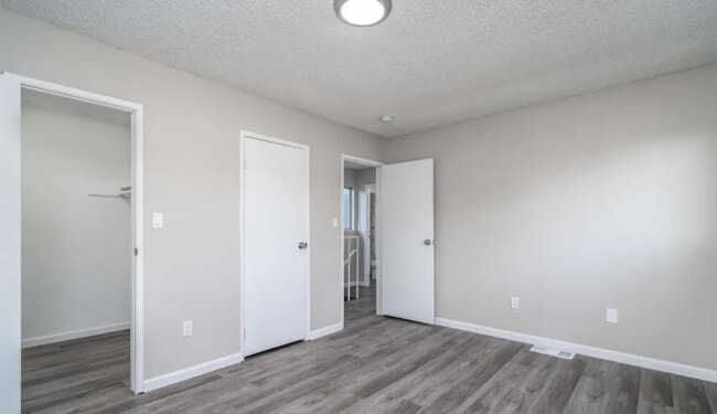 Building Photo - 4800 Nordic Dr