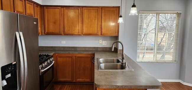 Building Photo - 3185 Ketch Ct