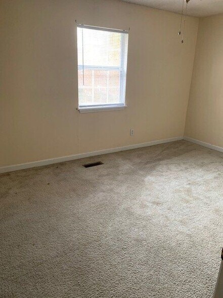 Building Photo - 1232 Allen Rd