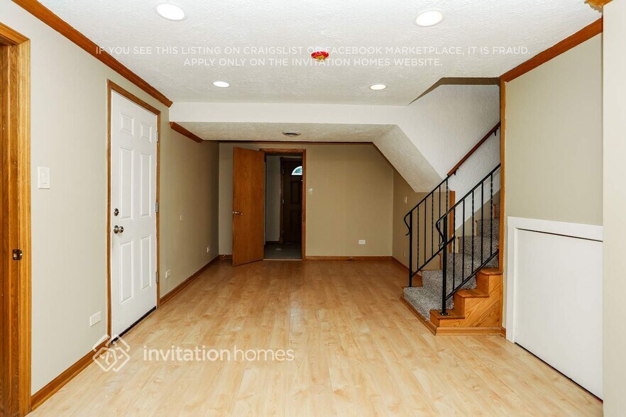 Building Photo - 7442 160th St
