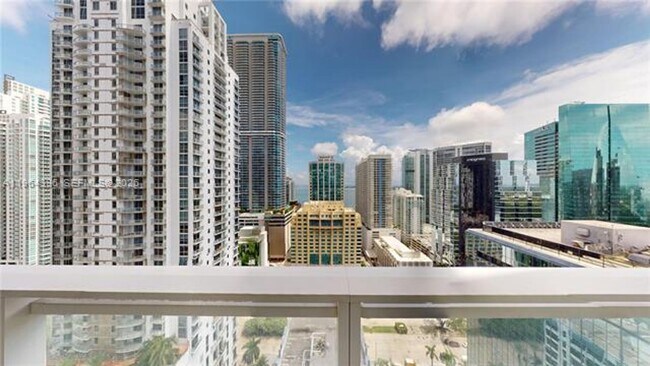 Building Photo - 1080 Brickell Ave