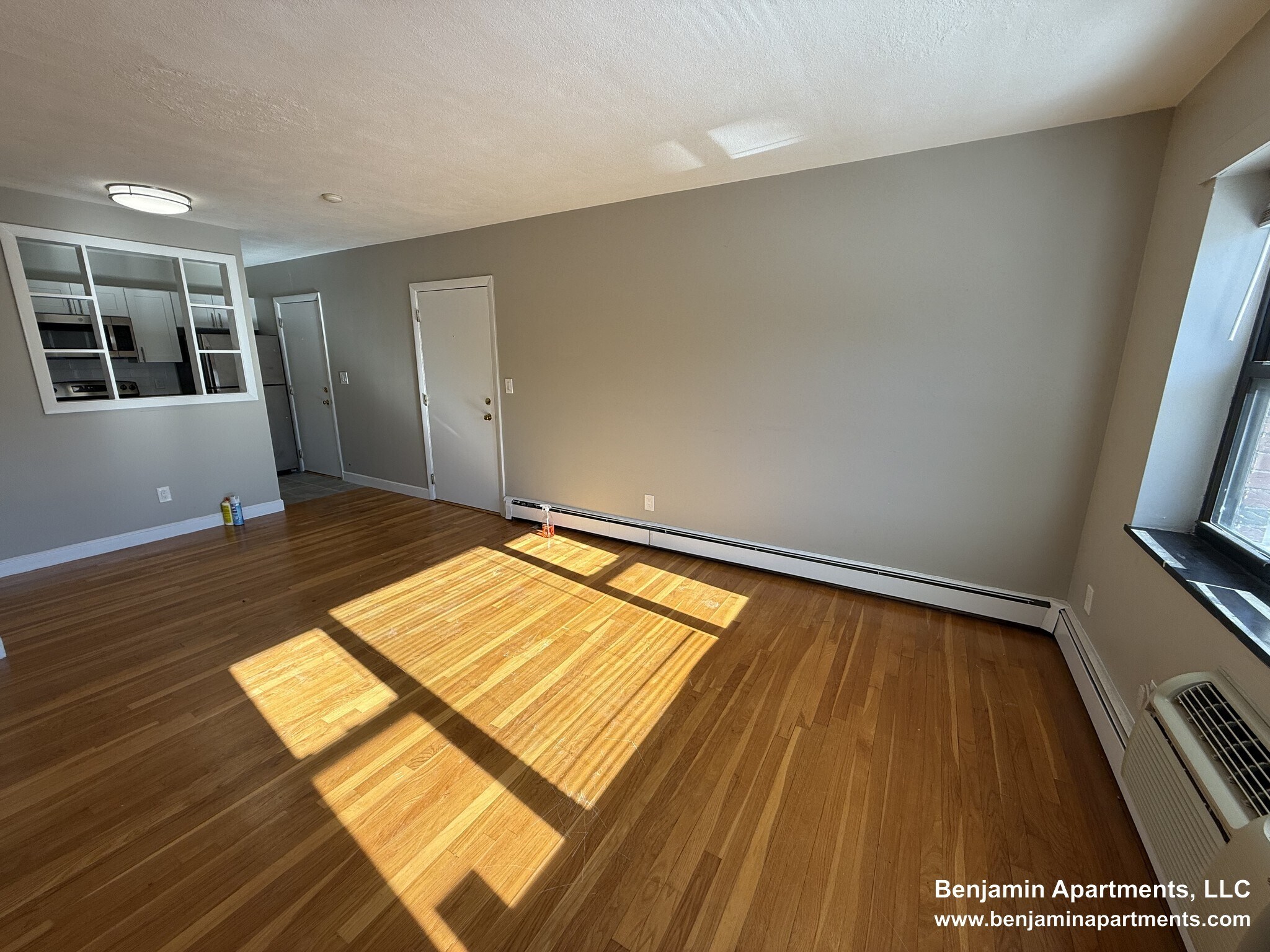 Building Photo - 274 Grove St