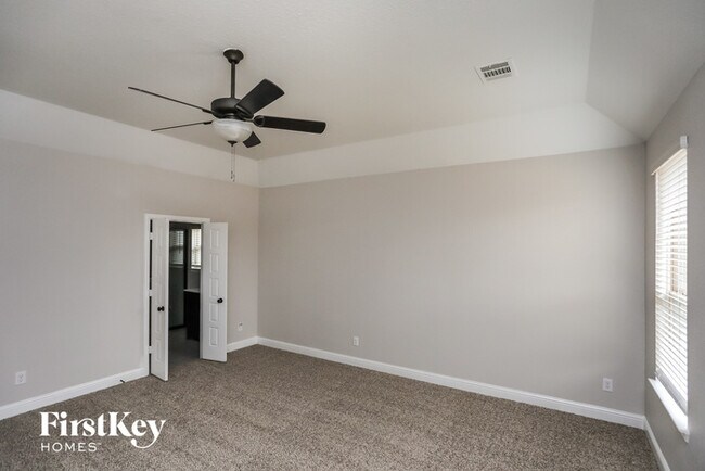 Building Photo - 317 Strait Ln