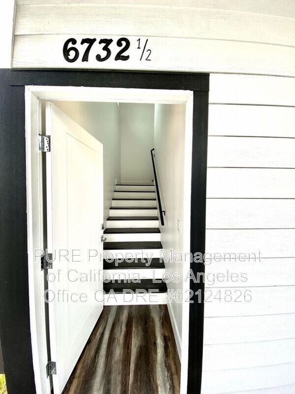 Building Photo - 6732 Irvine Ave