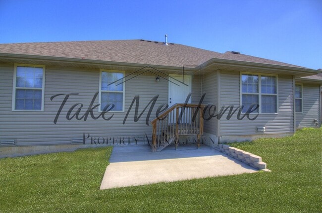 Building Photo - The Home You’ve Been Waiting For- 4 Bedrooms, 3-Car Garage, Great Location