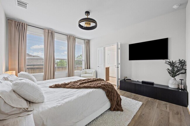 Building Photo - 904 Azul Lagoon Dr