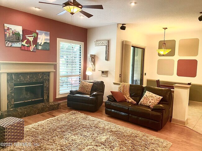 Building Photo - 8699 Canopy Oaks Dr