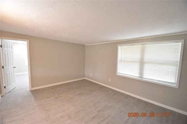 Building Photo - 4060 N Little Hawk Point