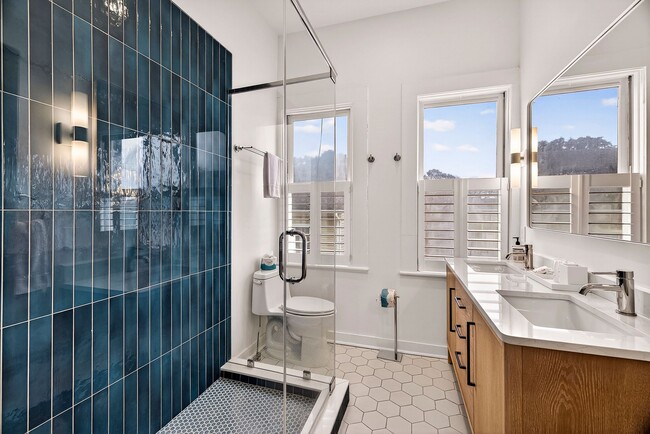 Building Photo - 313 W Bolton St