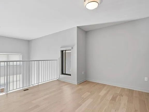 Building Photo - Spacious  contemporary, ultimate urban chic Loft  in the heart of downtown San Jose