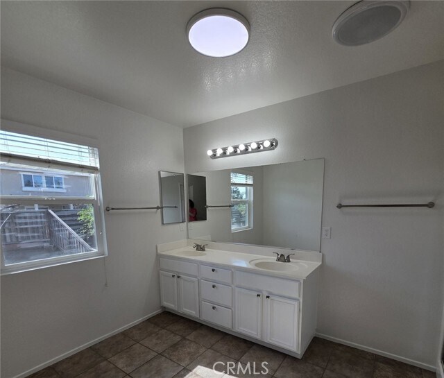 Building Photo - 28688 Lavatera Ave