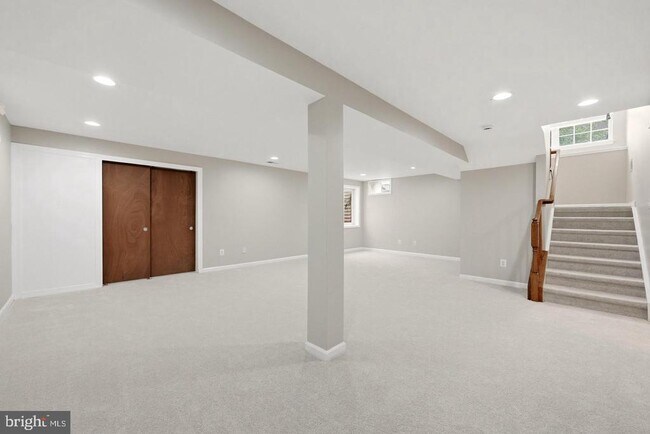 Building Photo - 17037 Loftridge Ln