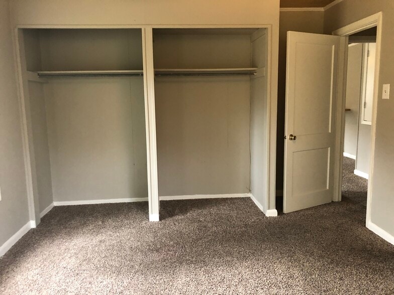 Master - 421 Wilmuth St