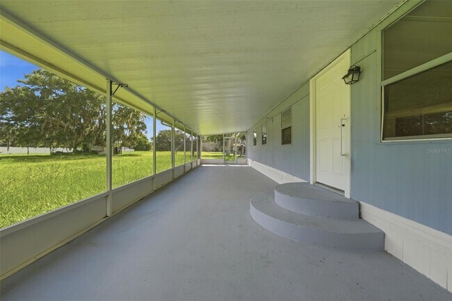 Building Photo - 1096 Navajo Dr