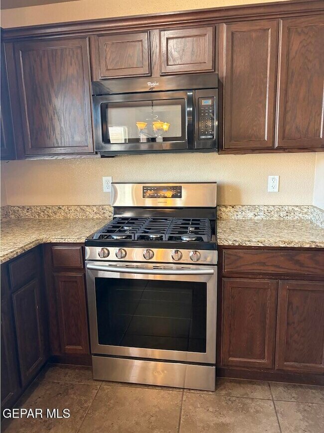 Building Photo - 7029 Copper Town Dr