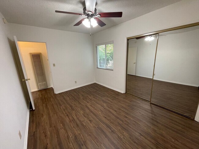 Building Photo - 501 S 7th St