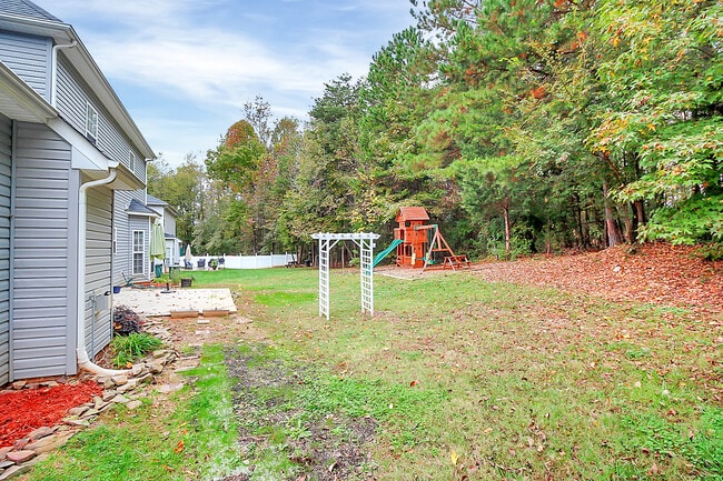 Building Photo - 3415 Fallowbrook Forest