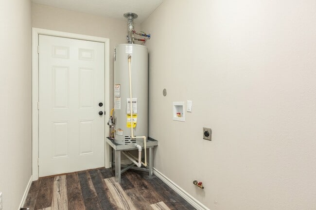 Building Photo - 1211 Kirsten St