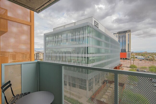 Building Photo - 888 N 4th St