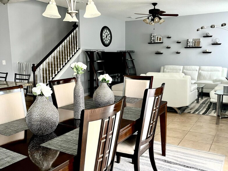Building Photo - 7030 Crispin Cove Dr