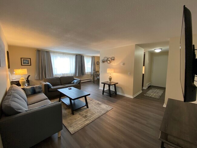 Plenty of space to relax with family or friends. Plus, you control the AC or heat! All utilities inc - Avalon Apartments