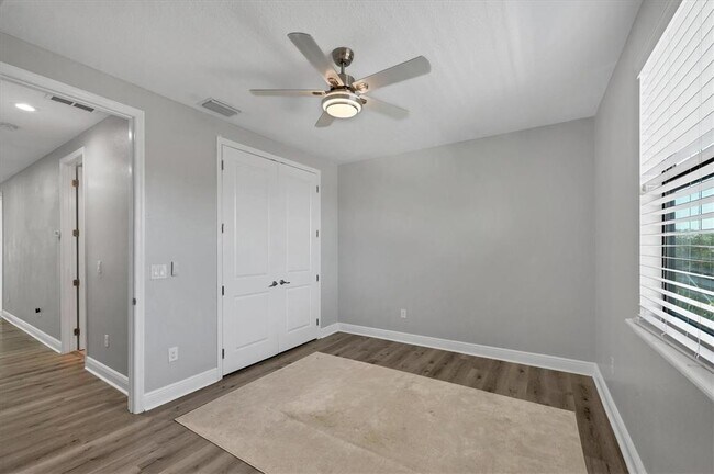 Building Photo - 6104 Champions Row St