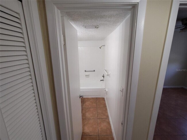 Building Photo - 3425 Tricon Ln