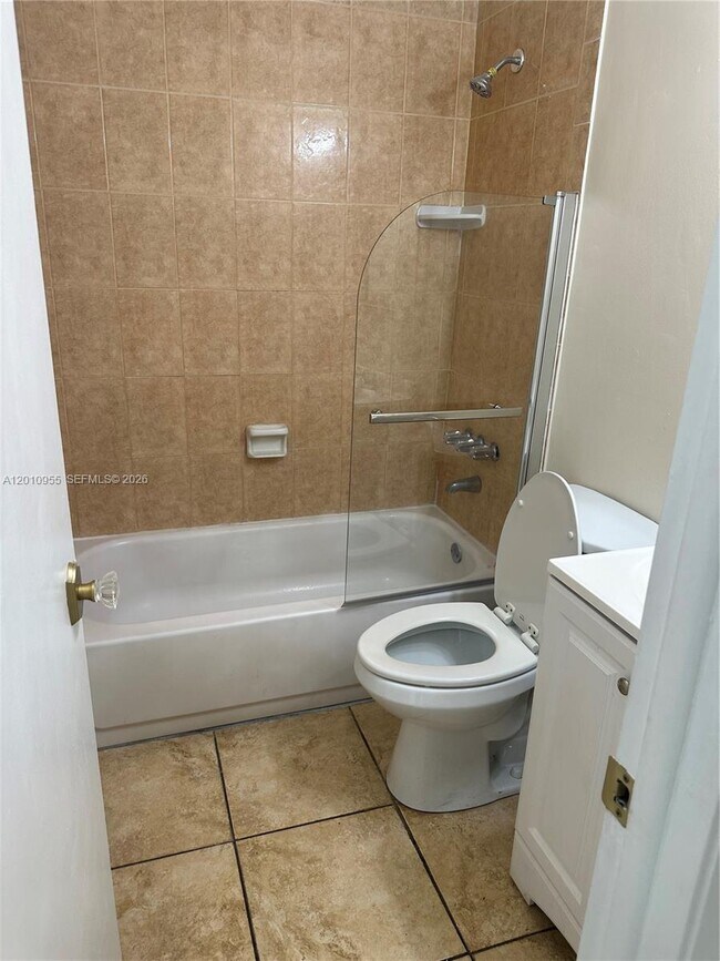 Building Photo - 8460 SW 156th Pl