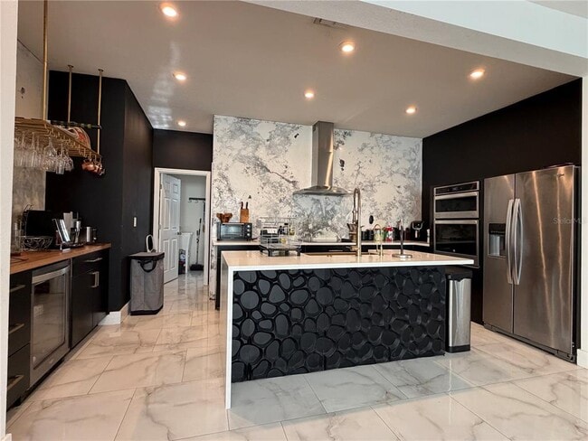 Building Photo - 2422 Riverbank Cv