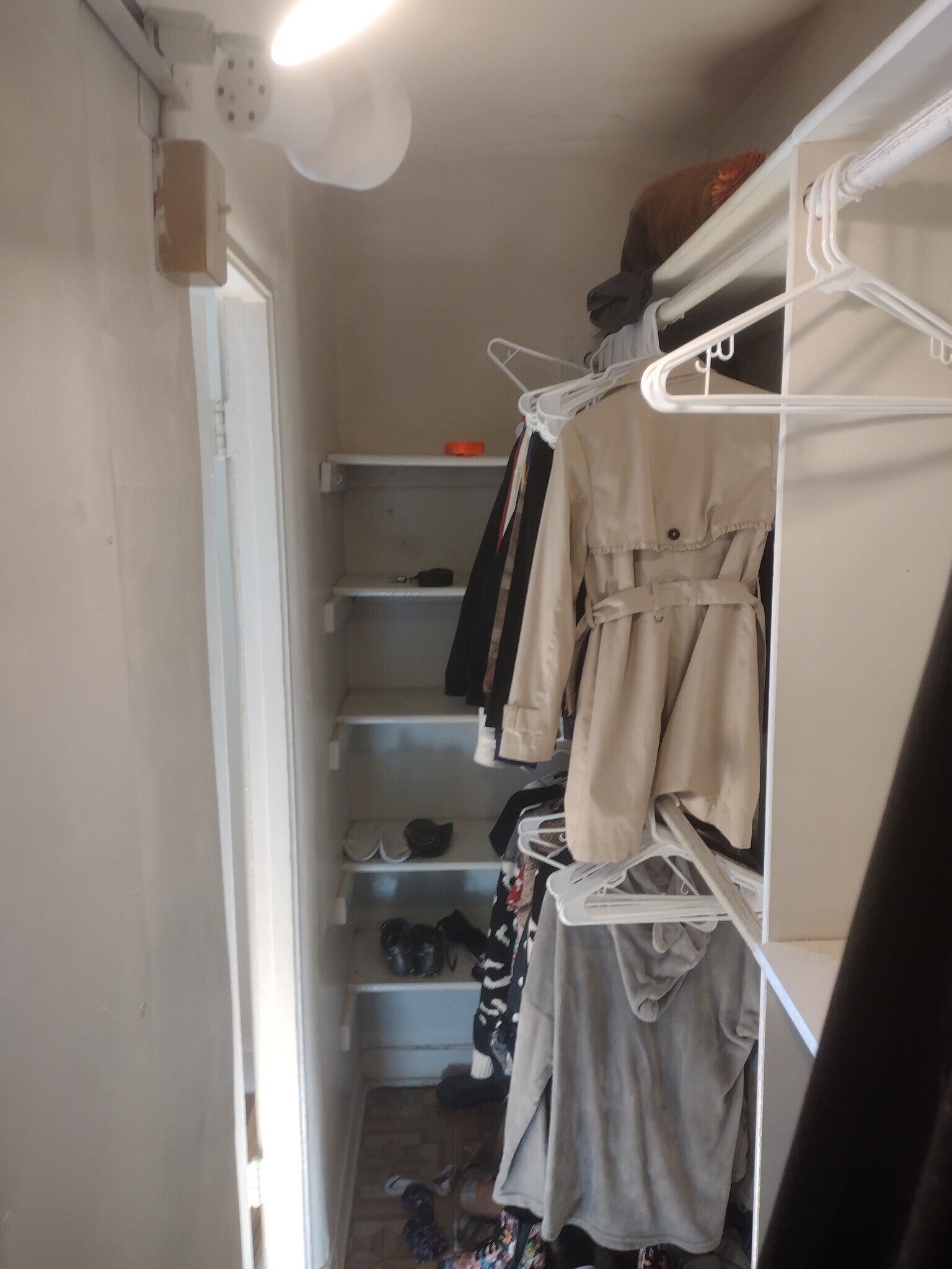 Building Photo - 1204 Coal Ave SE