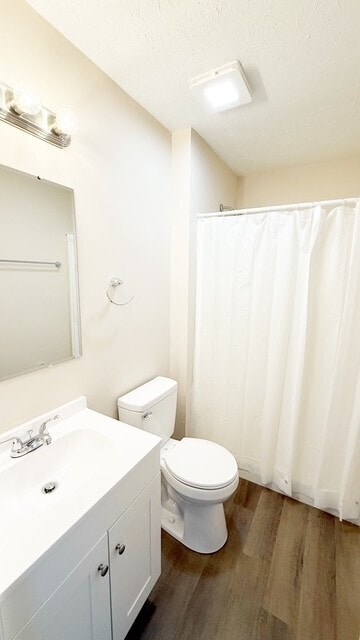 Building Photo - 2940 Carson Dr